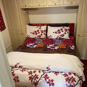 harman-suites-self-catering-apartments.yorkshirehotels.net/