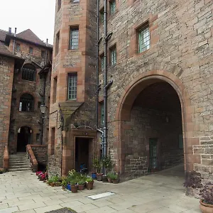 Apartment Historic Dean Village Treasure, Sleeps 4, Edinburgh
