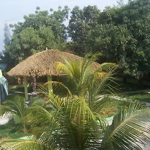 https://la-cayenna-hotel-et-restaurant.comcaribbean.com