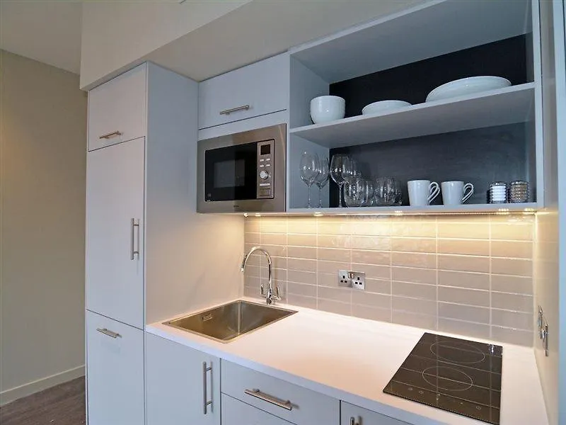 ****  Heeton Concept Aparthotel Edinburgh Queen Street בריטניה