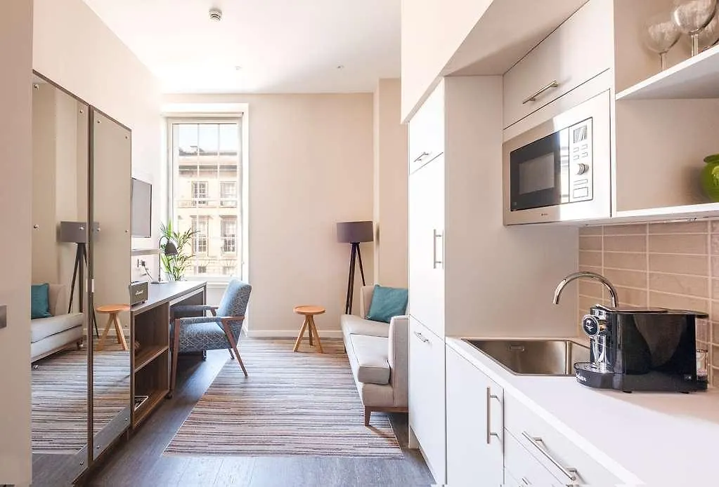 Heeton Concept Aparthotel Edinburgh Queen Street בריטניה